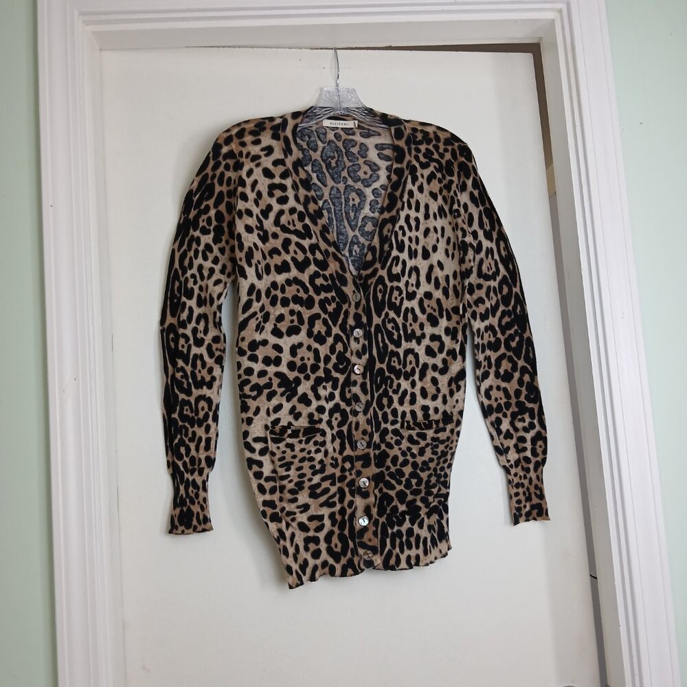 Leopard Print 100% Cotton V-Neck Abalone Button-Up Cardigan With Pockets Sz L - Picture 7 of 15